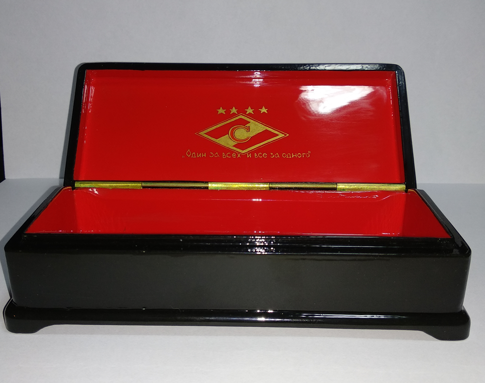 Шкатулка с ручной палехской росписью по заданию Заказчика