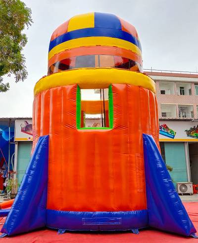 Аттракцион надувная аэротруба "Ракета", 4.5*4.5*6.4 м.