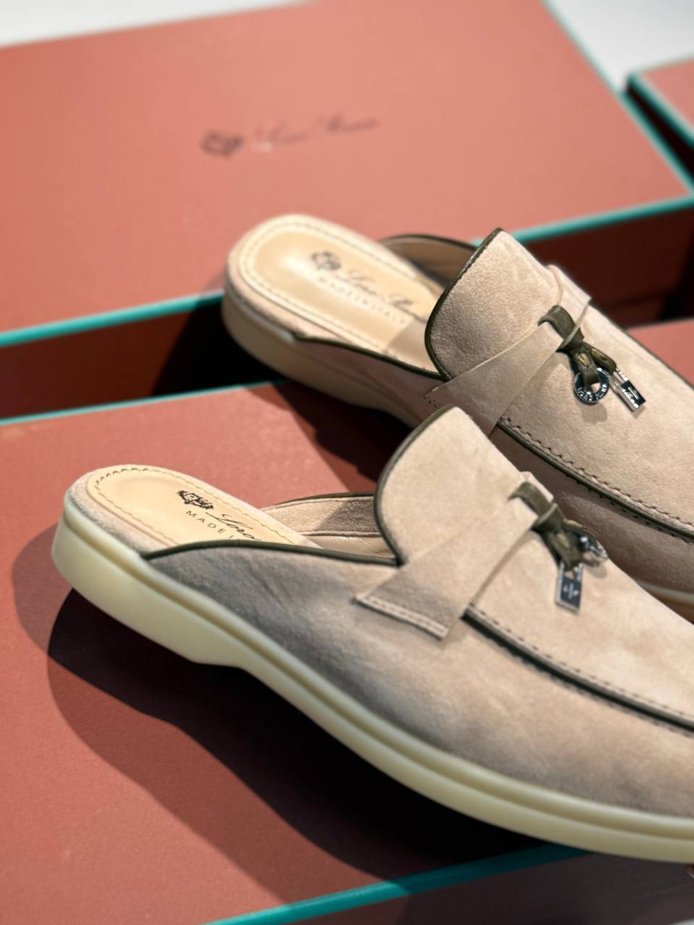 Сабо Loro Piana