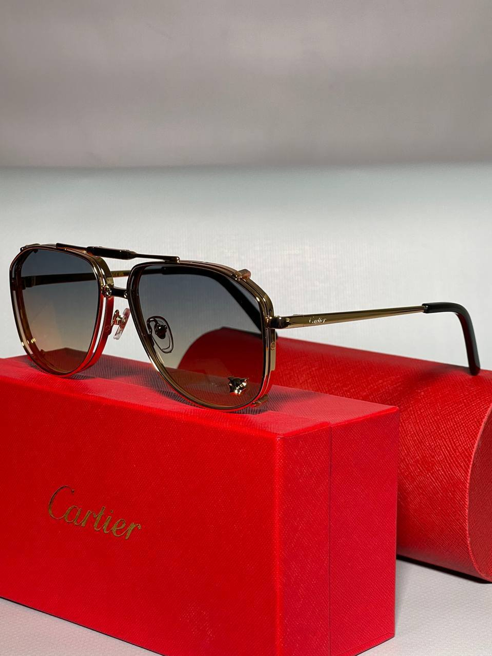 Солнцезащитные очки Cartier