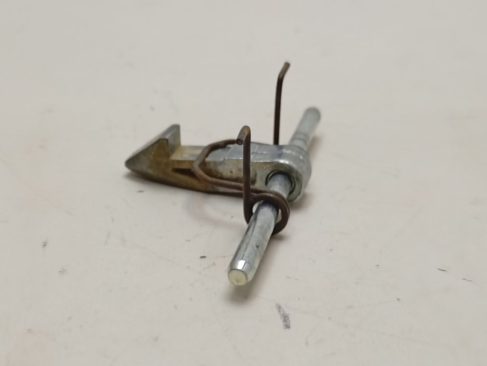 GOY1054L кт48 Крючок люка люка для стиральной машины Candy GOY1054L б/у