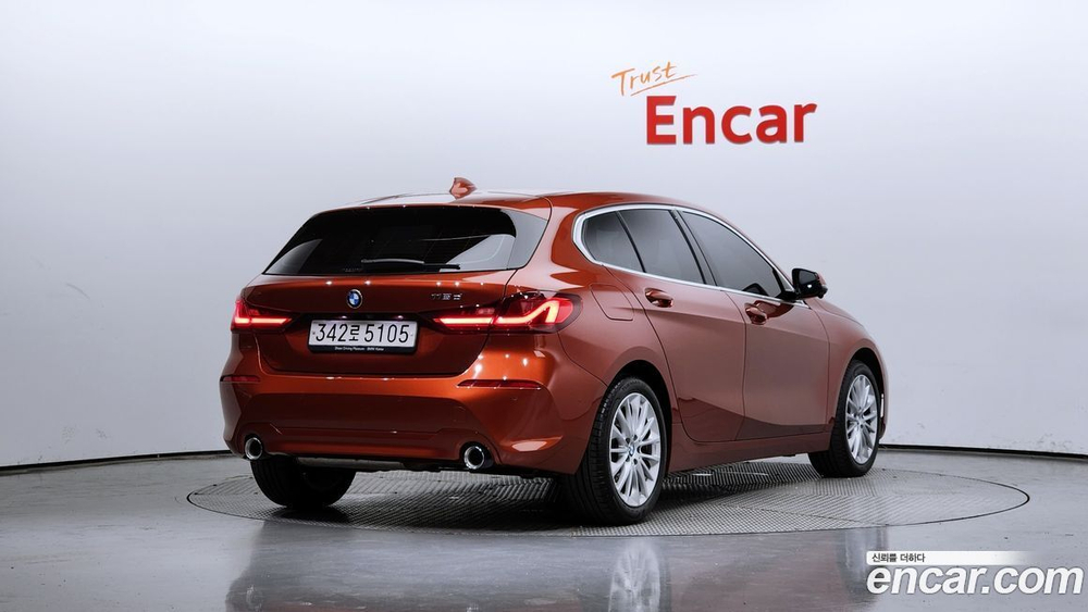 BMW 1 Series (F40) 118d Joy (03.2021)
