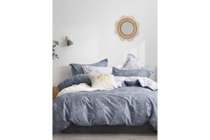 Постельное белье GoodNight Сатин Делюкс E017 с компаньоном евро (с нав. 50х70)