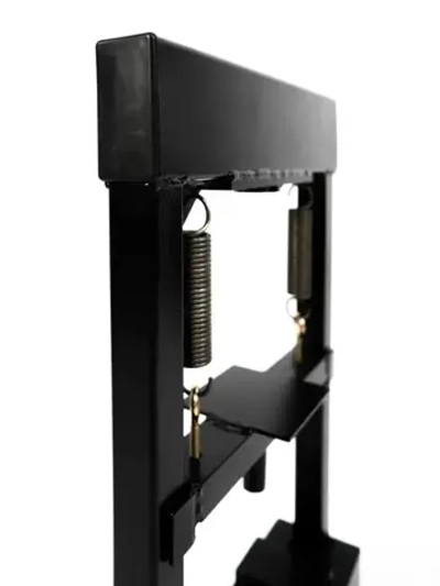 Пресс гидравлический 12т (рама)