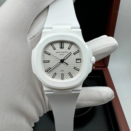 Часы Patek Philippe Nautilus White Ceramica 40