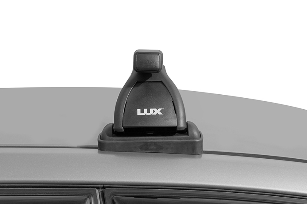 Багажник "LUX" с  прямоугольными  дугами 1,2м в штатные места с адаптерами под авто.