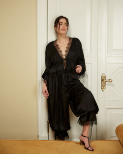 Брюки из вискозы с кружевной лентой черный