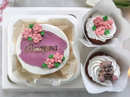 Бенто бокс "Бенто + 2 маффина" с мишкой (8 марта)