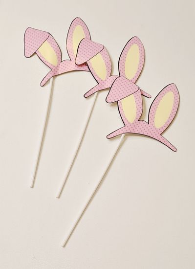 Аксессуары для фотосессии Зайка, на палочке, красные ушки, 3 штуки
