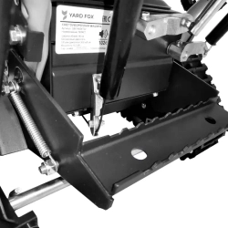 YARD FOX 6654EТ Pro бензиновый снегоуборщик 11 л.с. ковш 66 см, выброс 15 м, 6 вперед/2 назад SB016654T23