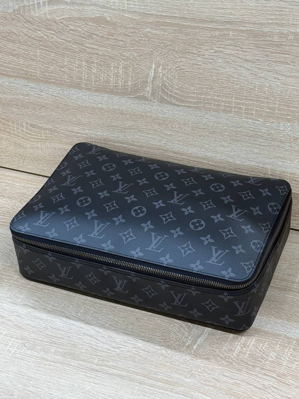 Несессер Louis Vuitton