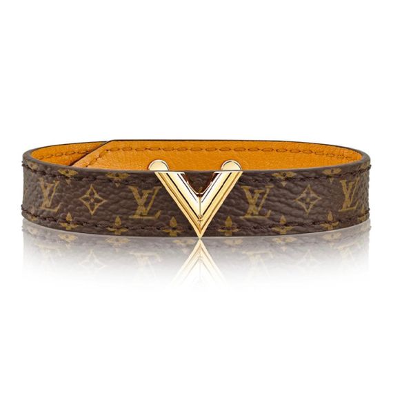 LOUIS VUITTON LV Essential V