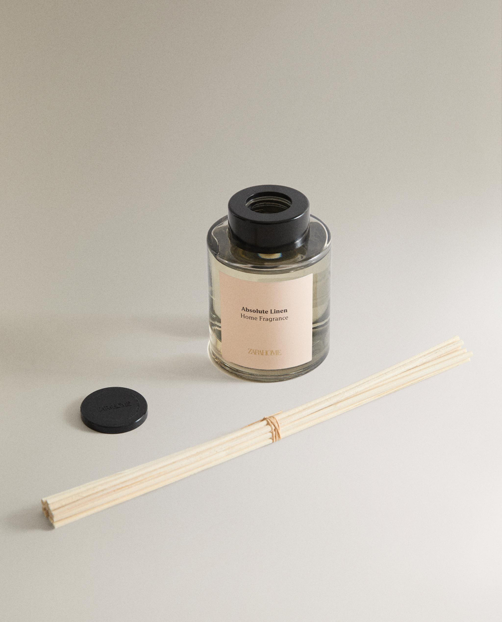 Zara Home Аромадиффузор Absolute Linen 100 мл, тростниковые палочки микадо, аромат парфюмированный, Золотой