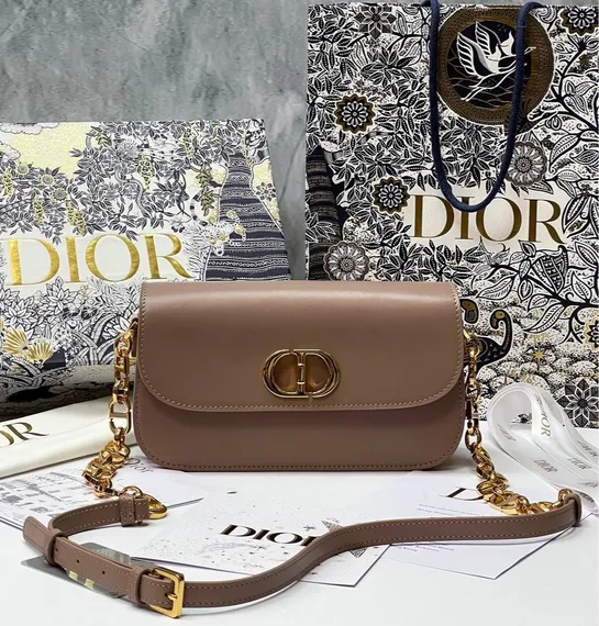 Сумка Dior 30 Montaigne Avenue бледно-розовый