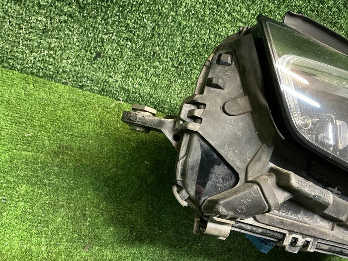 Фара левая Mercedes S W223 (2020-н.в.) Digital Light