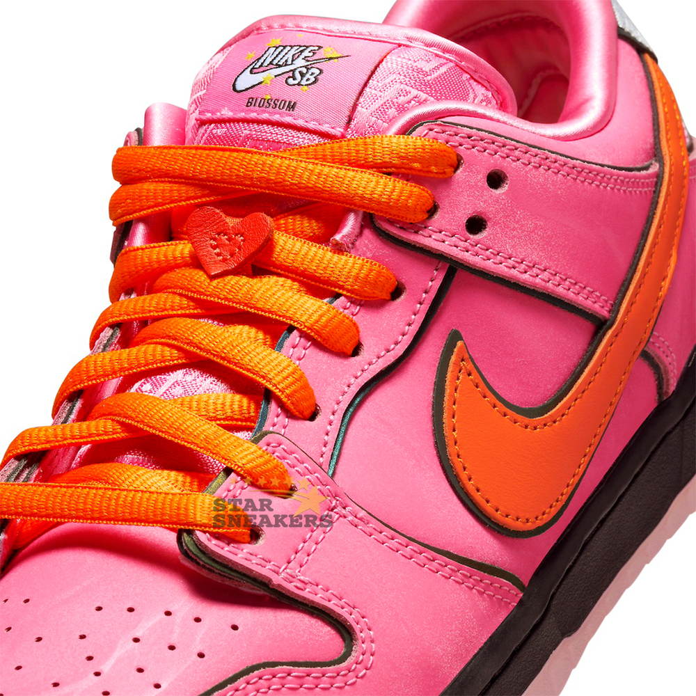 DUNK LOW PRO SB X The Powerpuff Girls "Blossom"