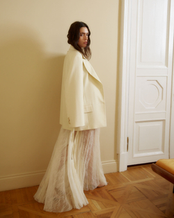 Жакет на пояске из шерсти белый шоколад