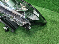 Фара левая Toyota Land Cruiser Prado 150 17-нв LED