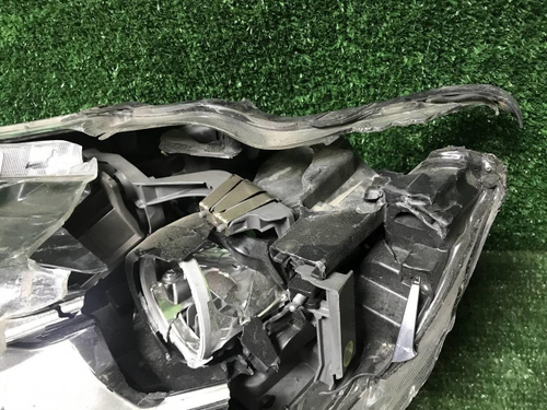 Битая Фара левая Nissan X-Trail T32 (17-22) LED