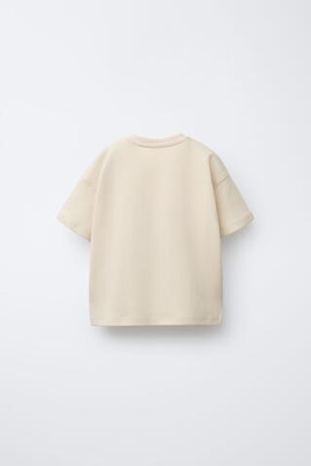 ZARA ОДНОТОННАЯ ФУТБОЛКА ИЗ ТКАНИ ИНТЕРЛОК, БЕЖЕВЫЙ