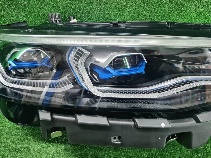 Фара правая BMW X7 G07 (2019-2022) Laser Light