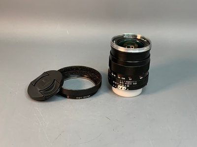 Carl Zeiss Distagon T* 2.8/25 ZF Carl Zeiss Nikon F