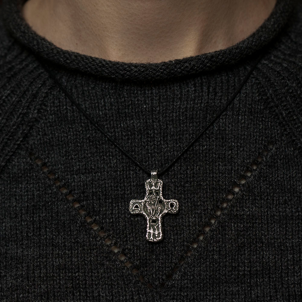Крест «Α и Ω»