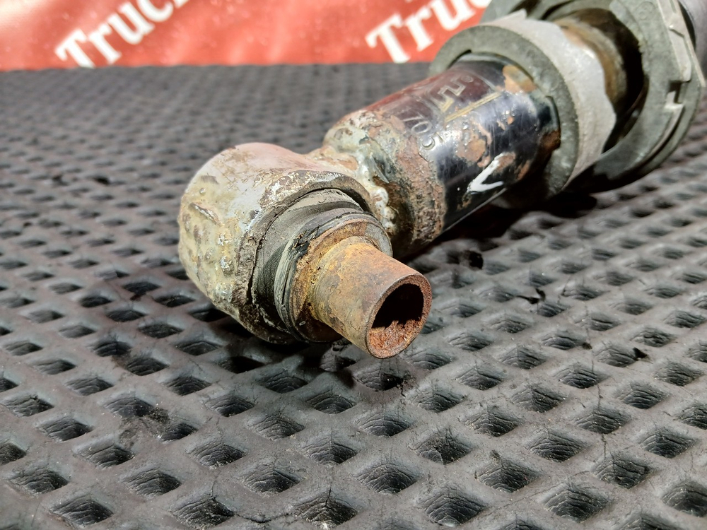 Амортизатор кабины передний