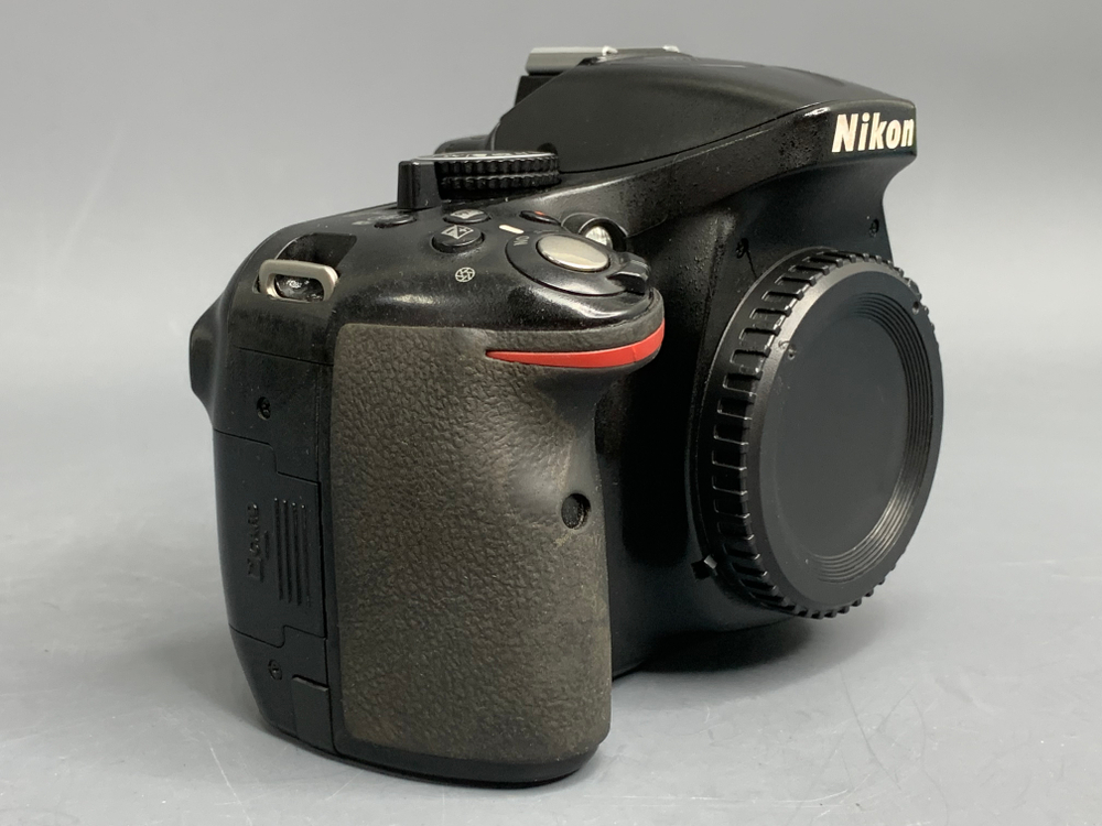 Nikon D5200 76.000 кадров
