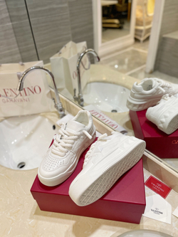 Valentino Sneaker