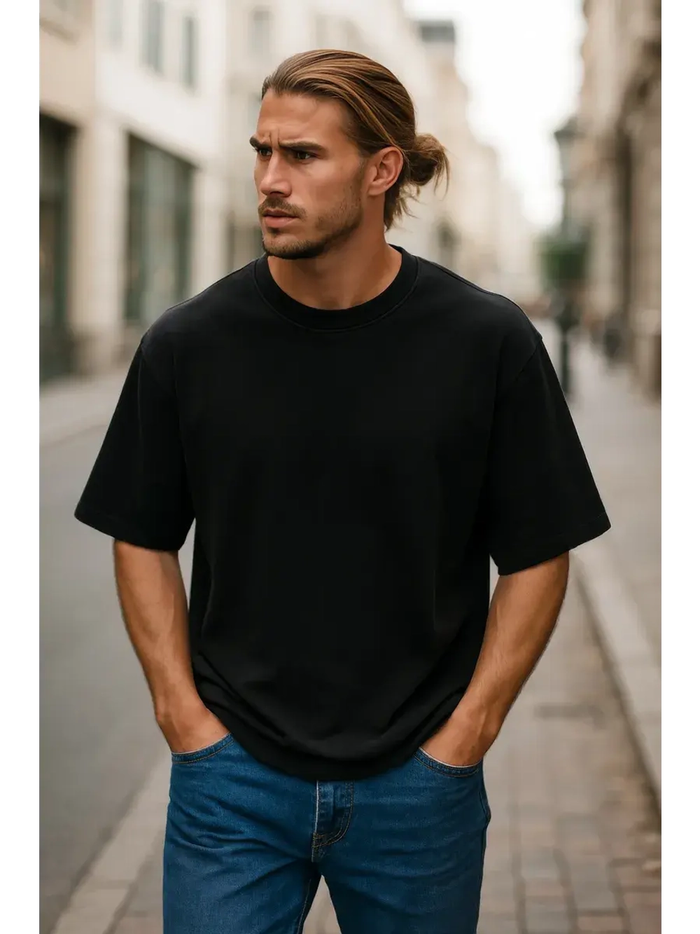 Футболка черная оверсайз с принтом на спине