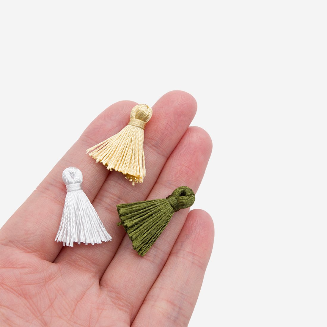 Кисточка декоративная, оттенок "Хаки", 24*5мм, нейлон