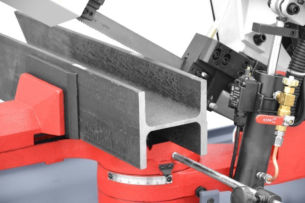 Ленточнопильный отрезной станок Cormak HBS 275