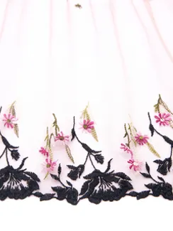 05-102 Вышивка на неэл. сетке 21 см, кофе с молоком/черный/розовый (правая)