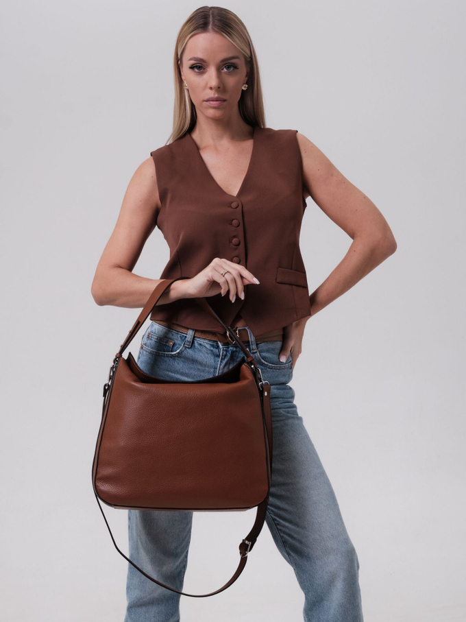 Сумка кожаная на плечо коричневая