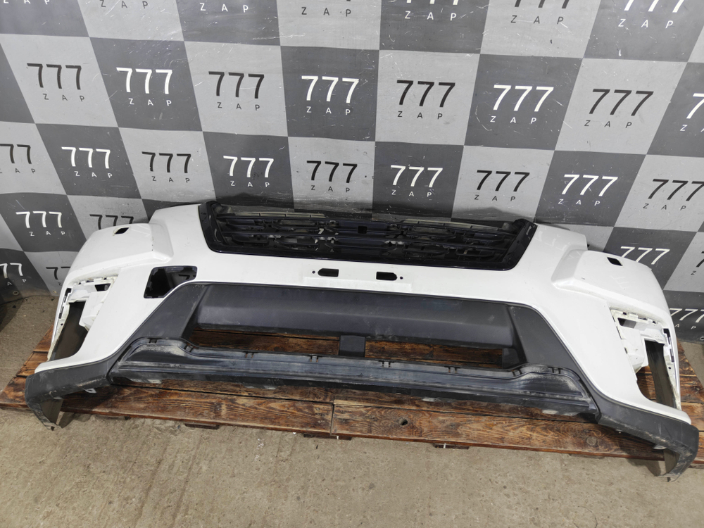 Бампер передний + решетка радиатора Subaru Forester 5 (SK) 21-нв Б/У Оригинал 57704SJ020