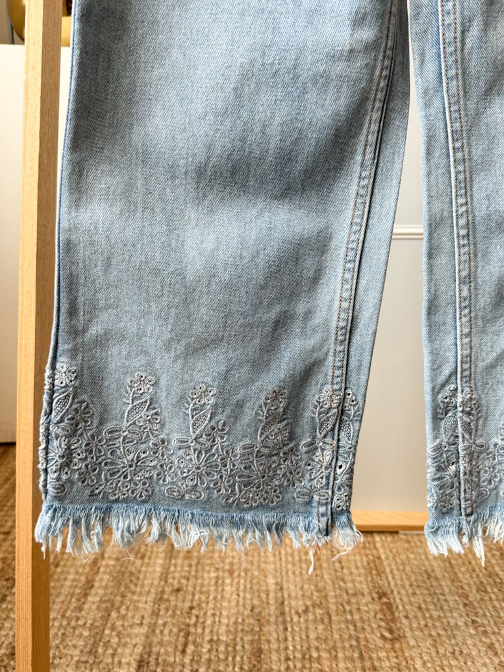 Джинсы Twinset, 140