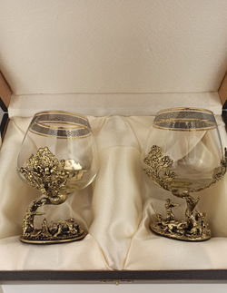 Набор из 2-х бокалов для коньяка "Охота на медведя" и "Охота на кабана" (подарочный футляр)