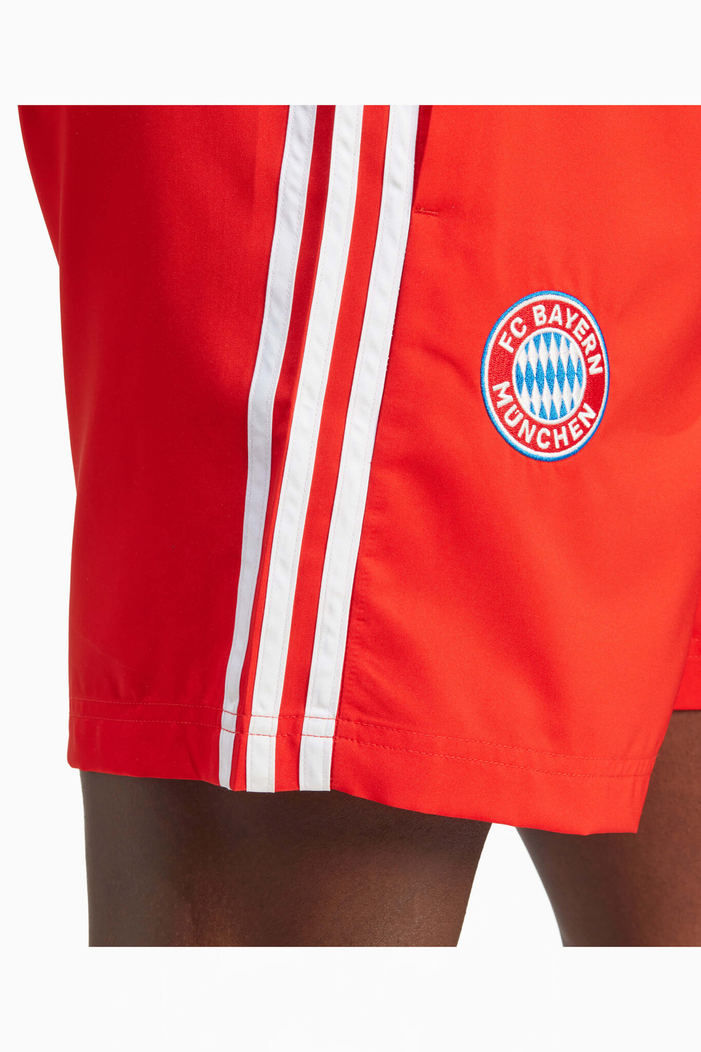 Шорты adidas FC Bayern 23/24 DNA