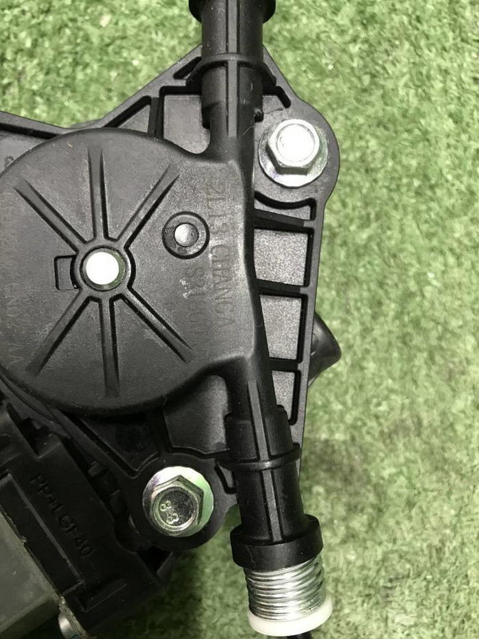 Стеклоподъемник задний правый Changan Uni-T 20-нв