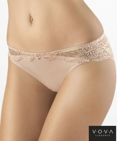 Оригинальные кружевные трусики Laura (Размер: 38) (Цвет: кремовый)