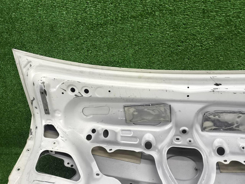 Крышка багажника Toyota Corolla 11 E160 (12-19)
