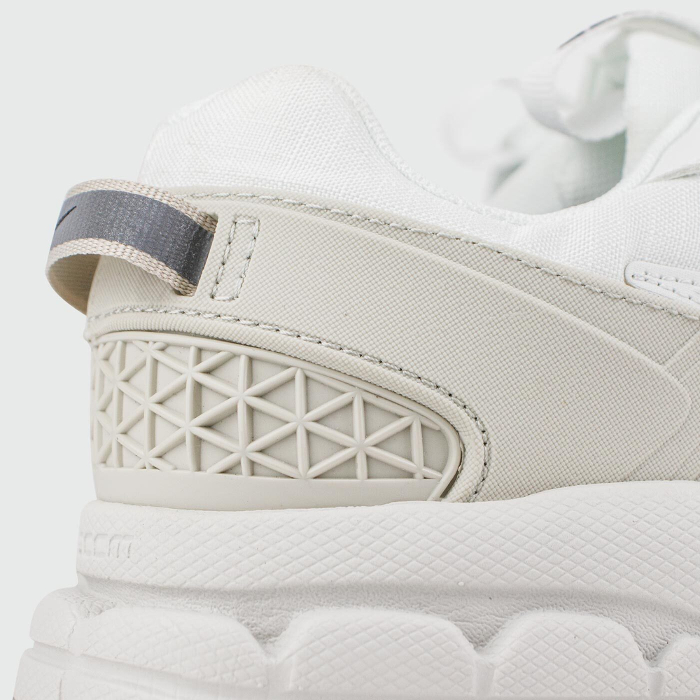 Кроссовки Nike Zoom Vomero 5 Roam White Wmns