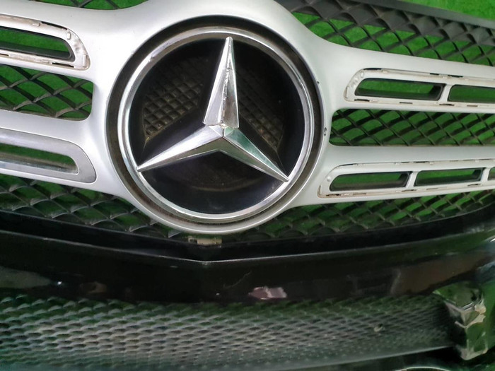 Бампер передний Mercedes GLS X166 (15-19) В сборе