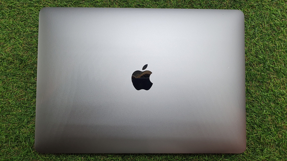 MacBook Pro 13 2017 (A1706) i5/8 Gb/Retina