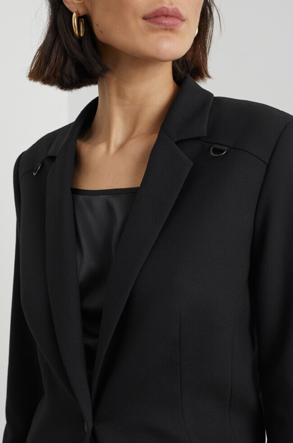 1730 Жакет женский (черный)