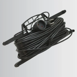 Удлинитель на рамке уличный силовой для сварки ПВС 2х1.5 мм 50 метров, влагозащитный литой штепсель для газонокосилки и триммера. Строительный удлинитель 50 метров, 1 гнездо черный