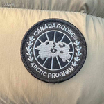 Пуховик Canada Goose