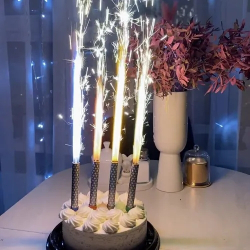 Разноцветные свечи для торта 10 см 4 штуки