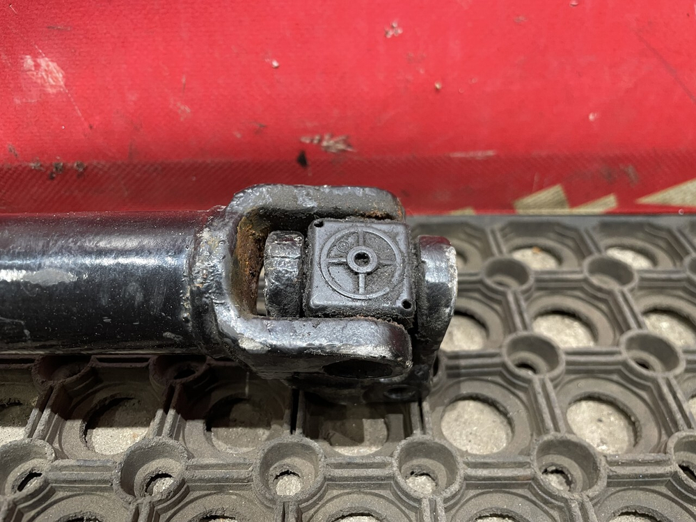 Кардан рулевой в сборе 2024г